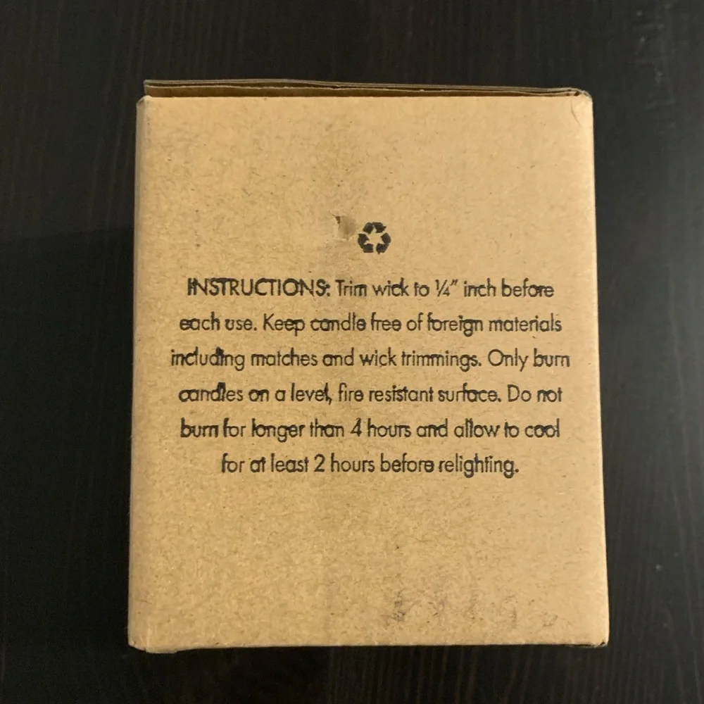 Free People 1809 Collection 8 oz Cozy Winter Candle in Lodge Scent